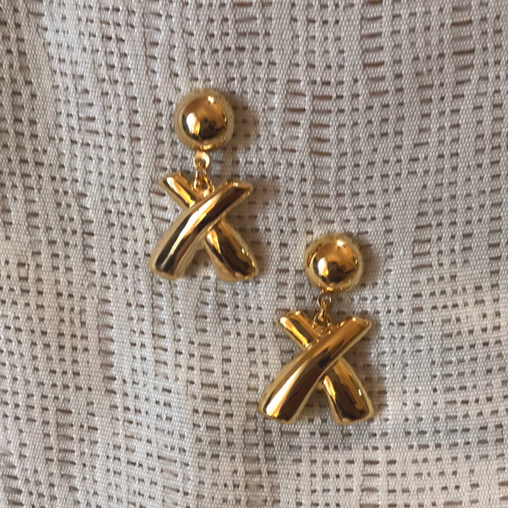 🧡 Gold color earrings